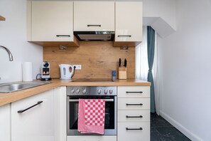 Standard Apartment | Private kitchen