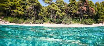 Villa Panorama, the magic of Skiathos in a family villa with history