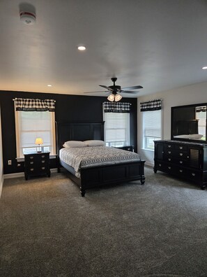 2 bedrooms, bed sheets