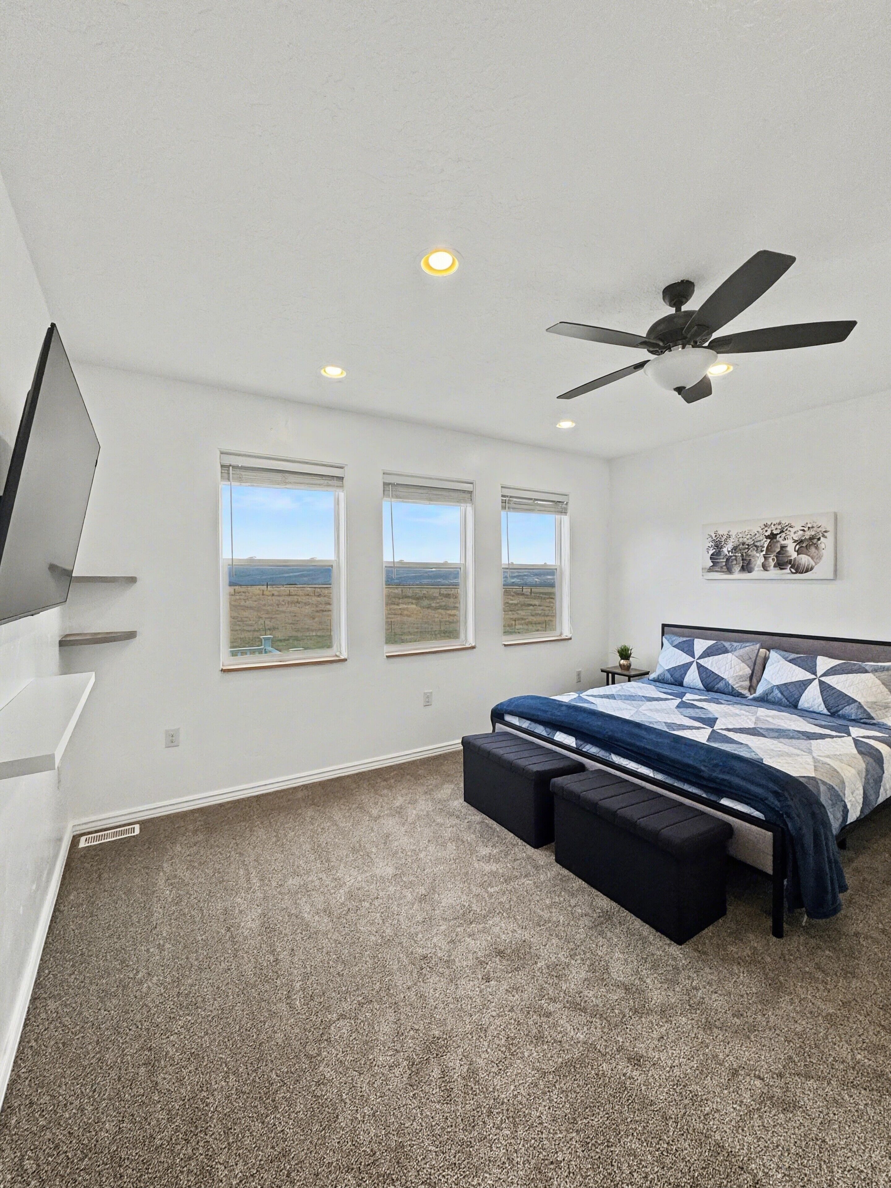 8 bedrooms, iron/ironing board, free WiFi, bed sheets