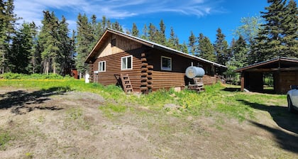 Hannah's Hideaway: 3 Bedroom Rural Cabin