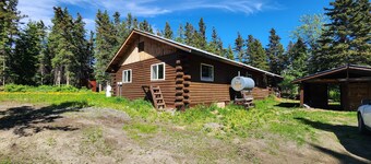 Hannah's Hideaway: 3 Bedroom Rural Cabin