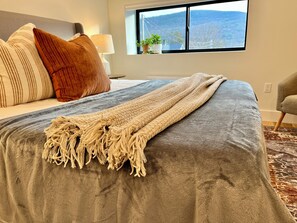 3 makuuhuonetta, silitysrauta/-lauta, Wi-Fi, vuodevaatteet