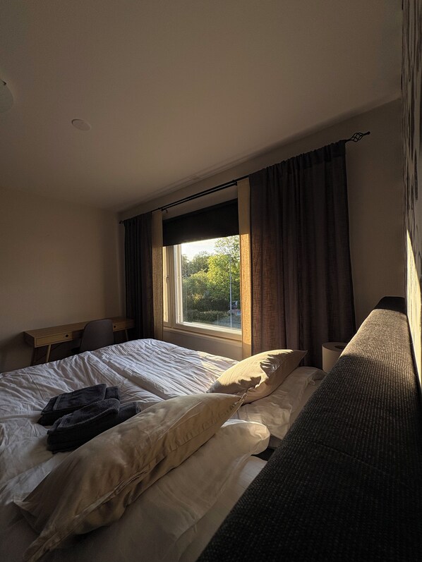 1 chambre, bureau, Wi-Fi gratuit, draps fournis