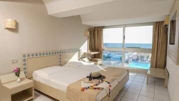 Combined shower/tub, hair dryer, slippers, towels