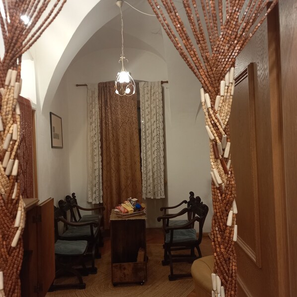 Interior - Romantic green-blue abode for couples in love, away from the city chaos (Trento)