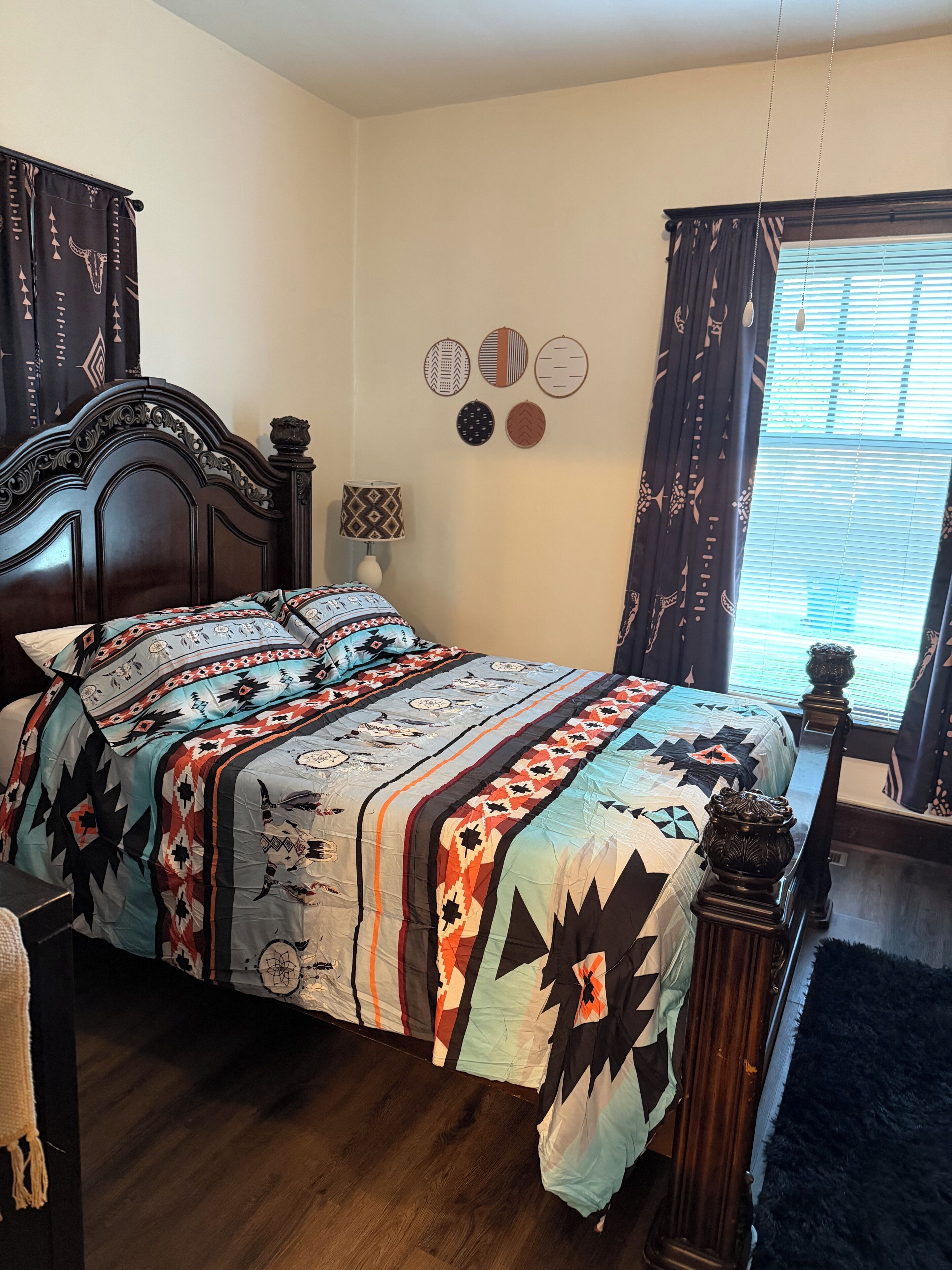 2 habitaciones, tabla de planchar con plancha y wifi gratis 