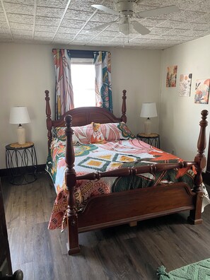 2 bedrooms, iron/ironing board, free WiFi