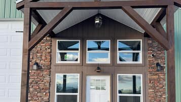 Driepersoonskamer, Meerdere bedden, niet-roken, uitzicht op vallei | Details aan de buitenkant