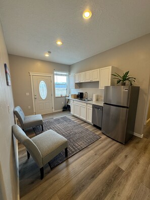 Interior - Robin's Nest BNB (Arimo)