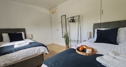 Kingston Park - Home for Families + Contractors