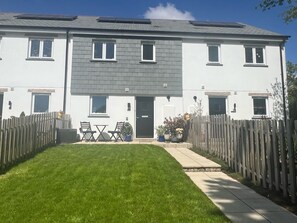 Garden - Meadowvine (Penryn)