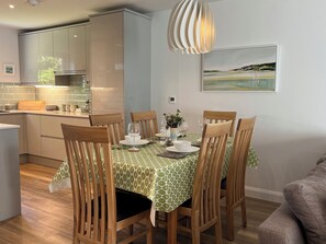 Garden - Meadowvine (Penryn)