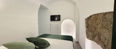 1 habitación, tabla de planchar con plancha, wifi y ropa de cama