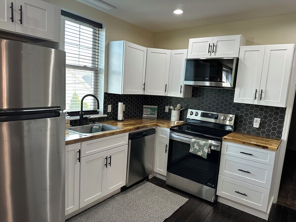 Microwave, oven, stovetop, dishwasher