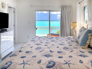4 bedrooms, iron/ironing board, WiFi, bed sheets - Bright Idea 4 Bedroom,4.5 Bathroom Beachfront Villa Turks and Caicos!! (Caicos Islands)