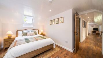 1 bedroom, iron/ironing board, free WiFi