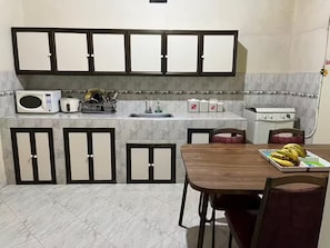 Microwave, stovetop - Charming colonial house in Sonson (Sonsón)