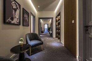 Reception - Fontart Tritone (Rome)