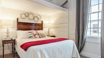 Double Room, 1 Queen Bed, Private Bathroom | Free WiFi