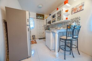 Microwave, oven, stovetop