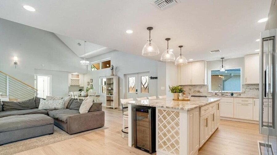Luxury Waterfront Home in Sarasota