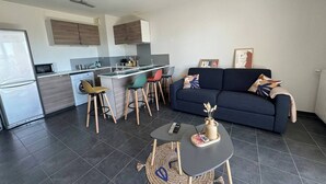 TV - Charming apartment in the heart of Marseille (Marseille)