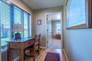 Interior - Breezy Creek Escape - Near Targhee! (Driggs)