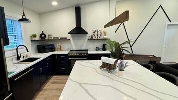 Microwave, oven, stovetop, dishwasher