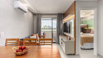 Classic Apartment | Iron/ironing board, free WiFi