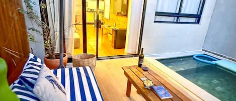 Departamento Deluxe | Alberca | 2 albercas al aire libre
