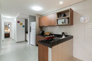 特級公寓 | 私人廚房 | 雪櫃、微波爐、爐具、廚房用具/餐具/器皿