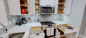 Cozy Split Level Pet Friendly Monthly Rental Home