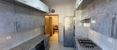 Oven, stovetop, dishwasher