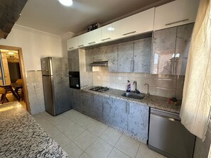 Four, plaque de cuisson, lave-vaisselle