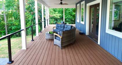 Forget Me Not Haven – 6BR Lakefront Home for Unforgettable Family Memories