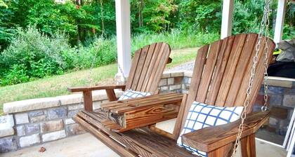 Forget Me Not Haven – 6BR Lakefront Home for Unforgettable Family Memories