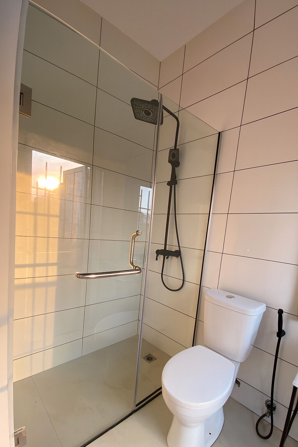 Dusche, Handtücher, Seife, Toilettenpapier