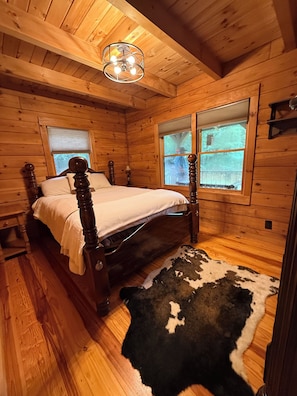 4 habitaciones, tabla de planchar con plancha y cuna de viaje 