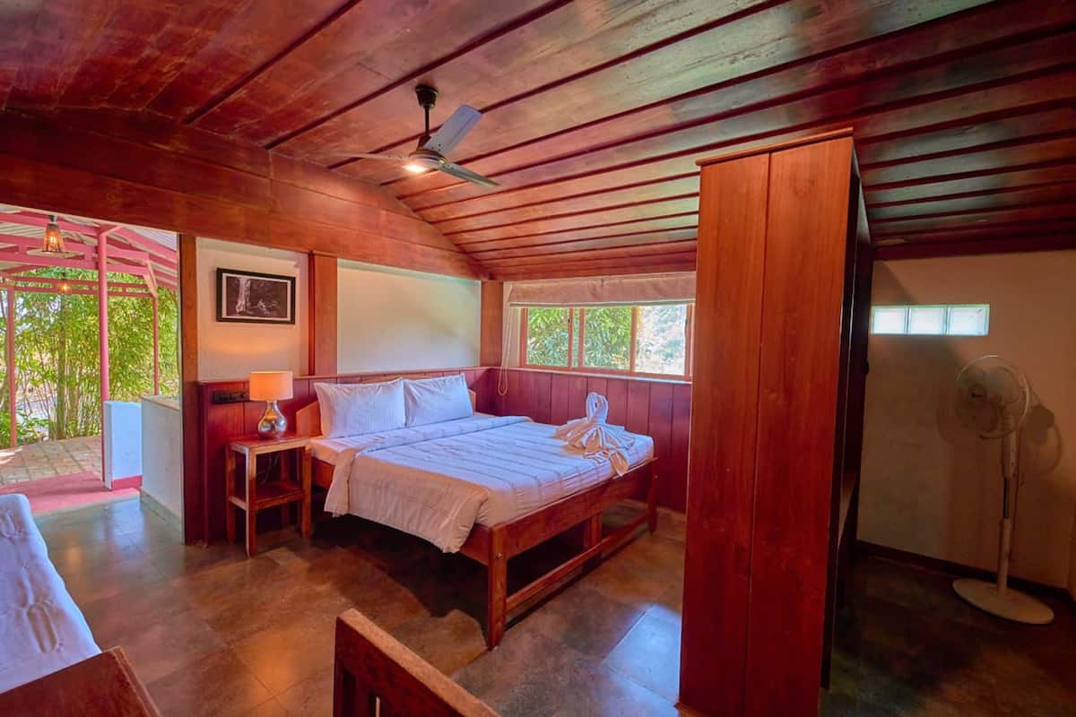 舒適開放式套房, 花園景觀 | 書桌、筆電工作空間、熨斗/熨衣板、免費無線上網