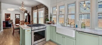 Charming 2-BR, Near Hyde Park, Cozy Fire Bowl