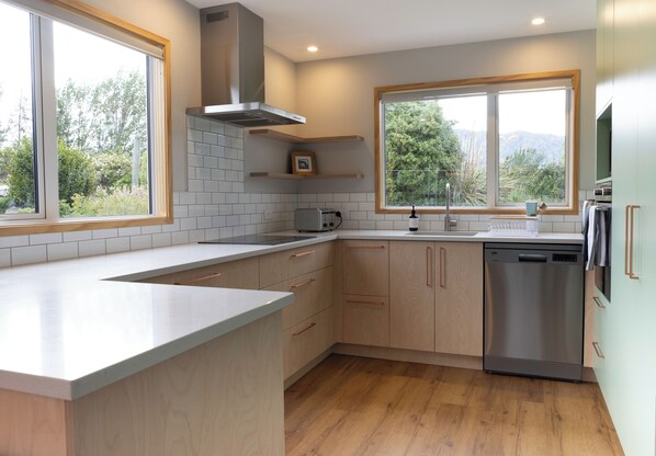 Microwave, oven, stovetop, dishwasher