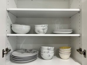 Miscellaneous - Two-bedroom Suite with King Bed - 4 Min to The Falls (Niagara Falls)