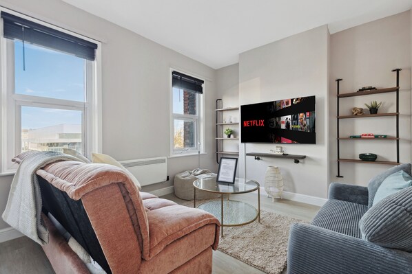 Smart TV, computer monitors