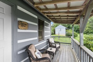 Property grounds - Private Mountain Nook w/ Jacuzzi - Cabin 6 (Fancy Gap)