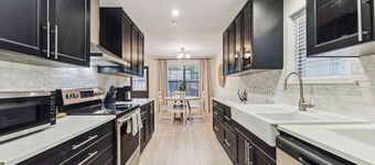 Charming 4-bedroom house with AC, WiFi in marvelous Richmond
