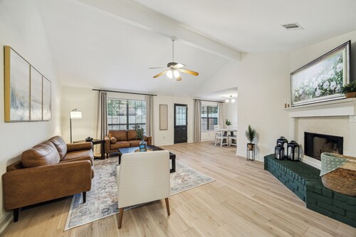 Charming 4-bedroom house with AC, WiFi in marvelous Richmond