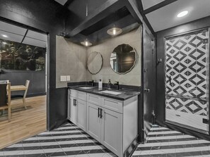 Interior - LUX HOME 4 min to AT&T | Rangers /Close to Airport (Arlington)