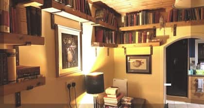 Causeway Headland Gem - 4BD Cottage Retreat