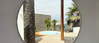 Canaryislandshost l Origen